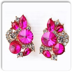 Boucles d'oreilles clips, ornée de strass